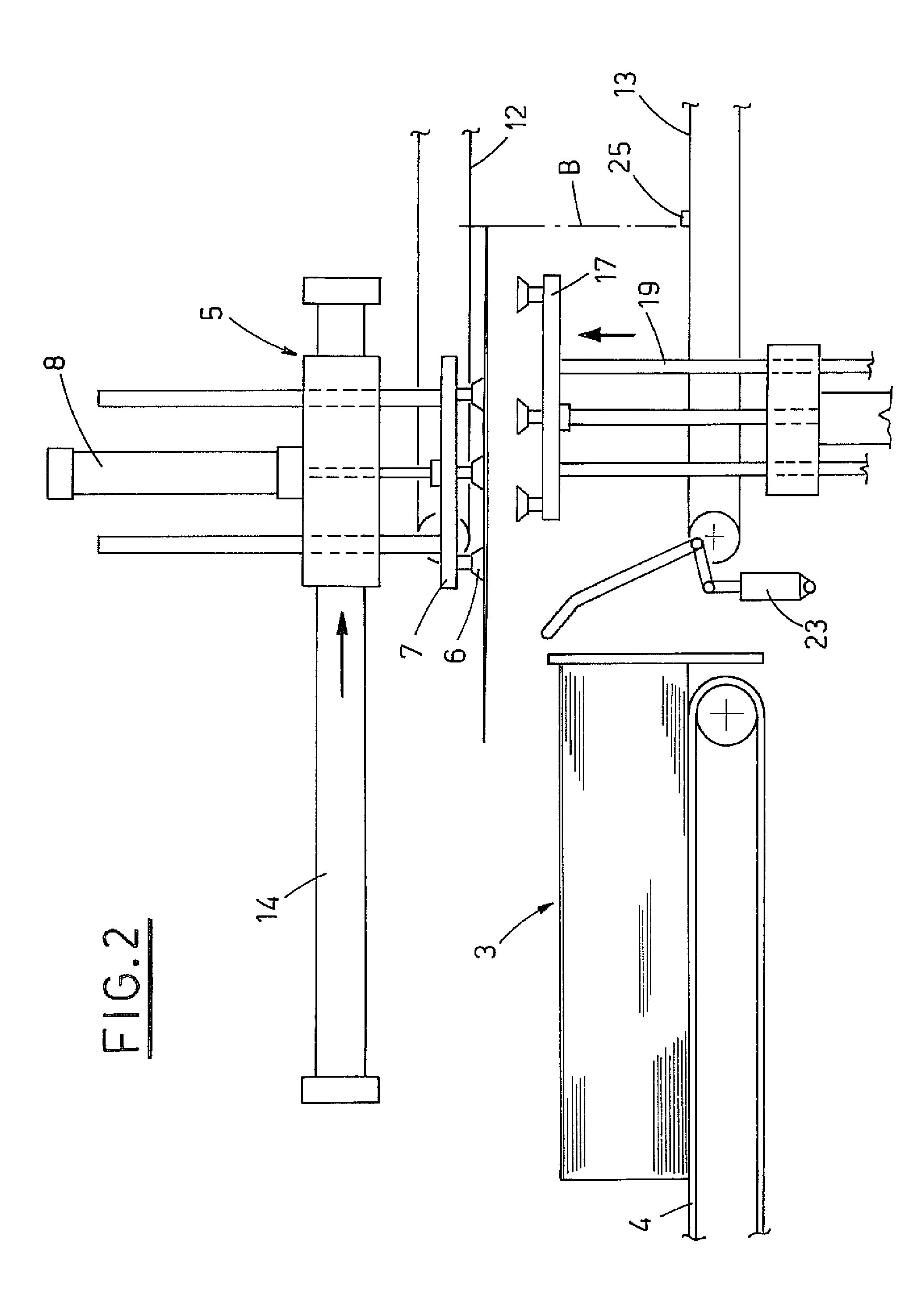 Device for erecting flat-folded tubular blanks