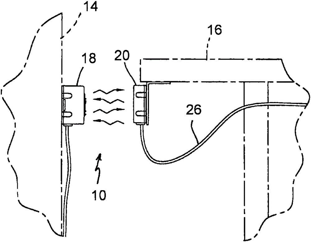 Electrical power coupling with magnetic connections