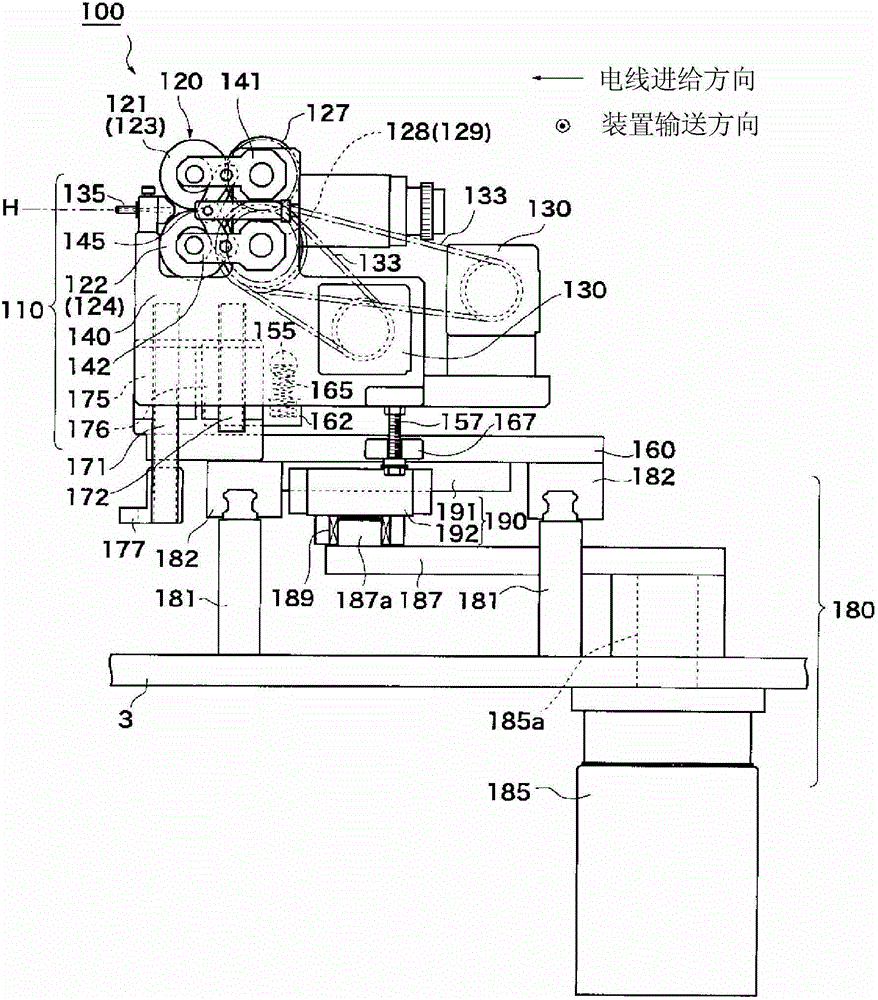 Multiple crimped wire manufacturing device, two terminal-crimped wire manufacturing method, multiple wire feeding device, terminal crimping method, and terminal crimping device