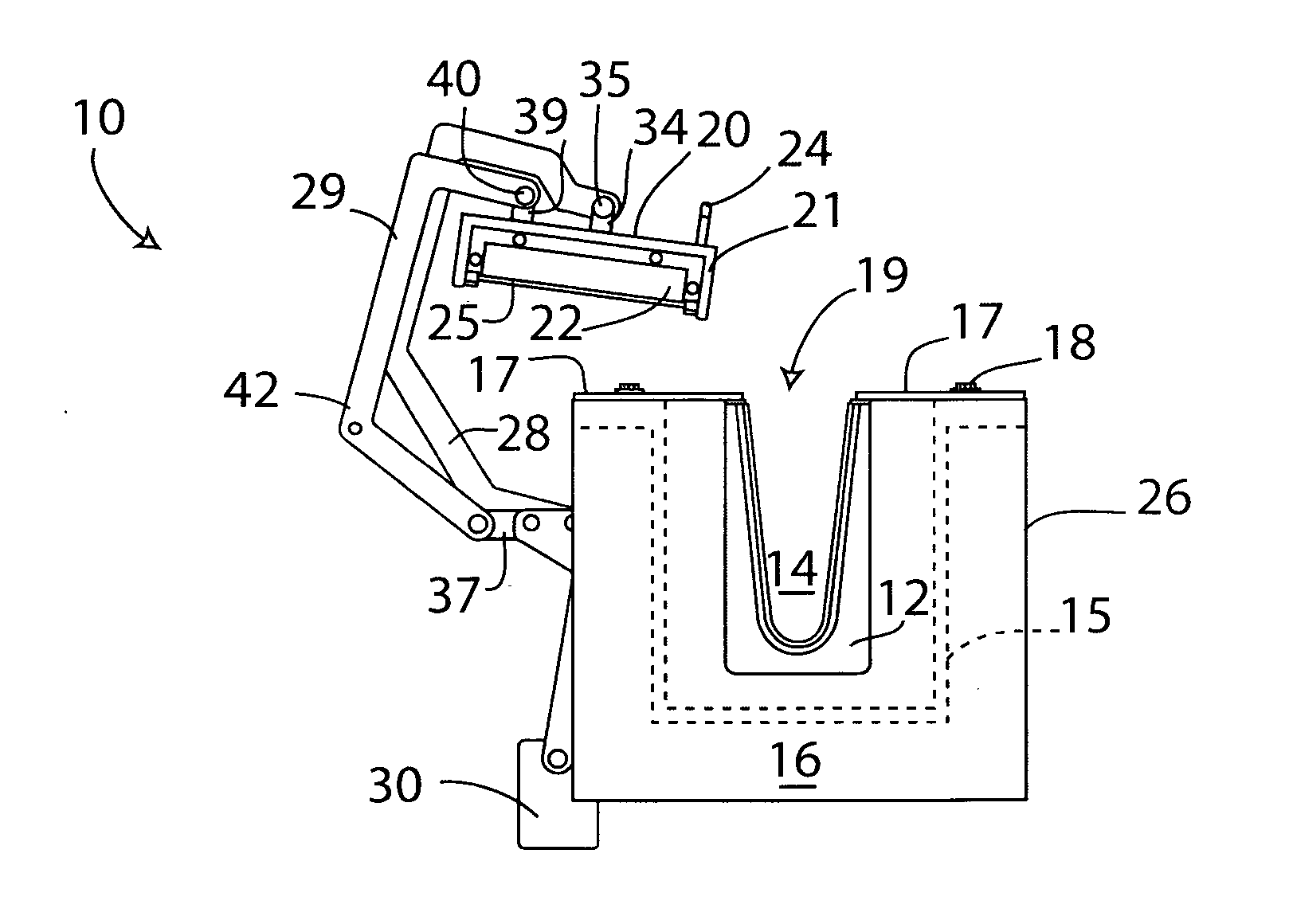 Molten metal containment structure having movable cover