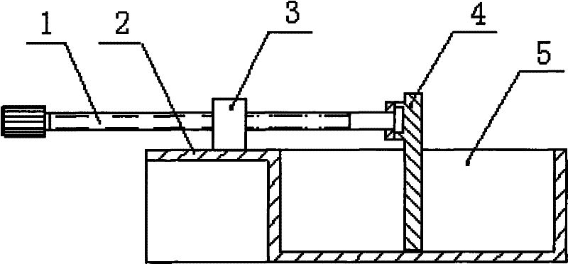 Method for extracting oil sample inside hydrocarbon inclusion in groups