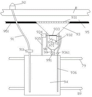 Municipal bridge guardrail cleaning device with water level connecting pipe and using method thereof