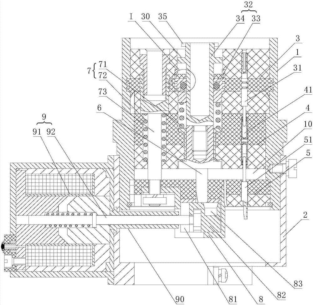 Electric short-circuit proof sealed socket