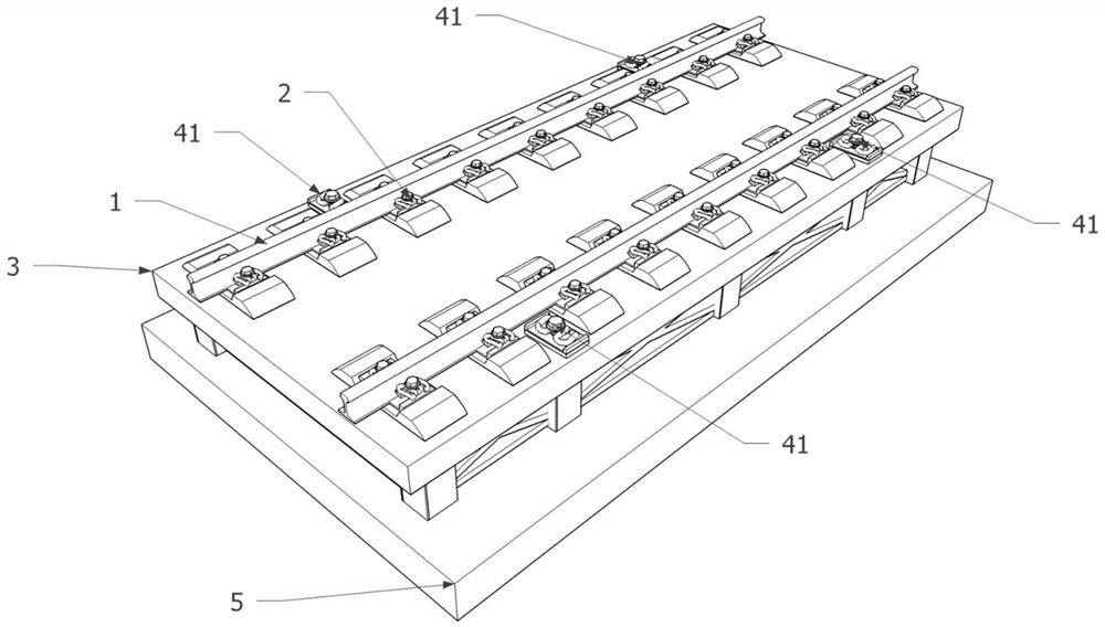 Self-leveling assembled steel-concrete composite track structure