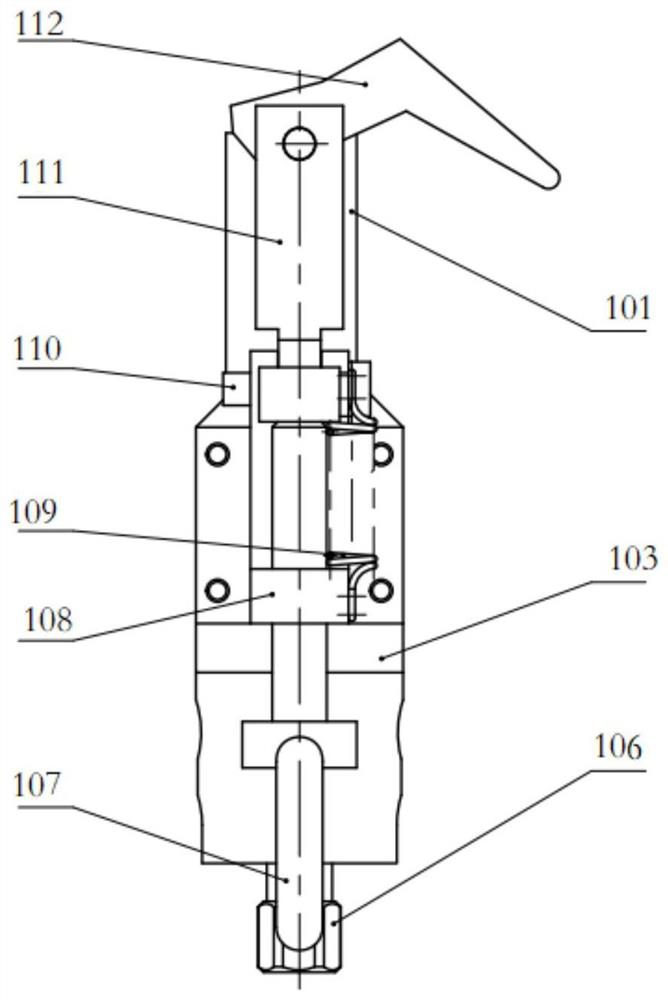 Clamp holder of lead connection fitting and operation method thereof