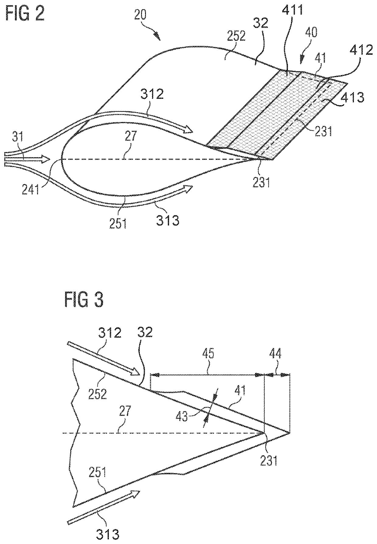 Rotor blade with noise reduction means