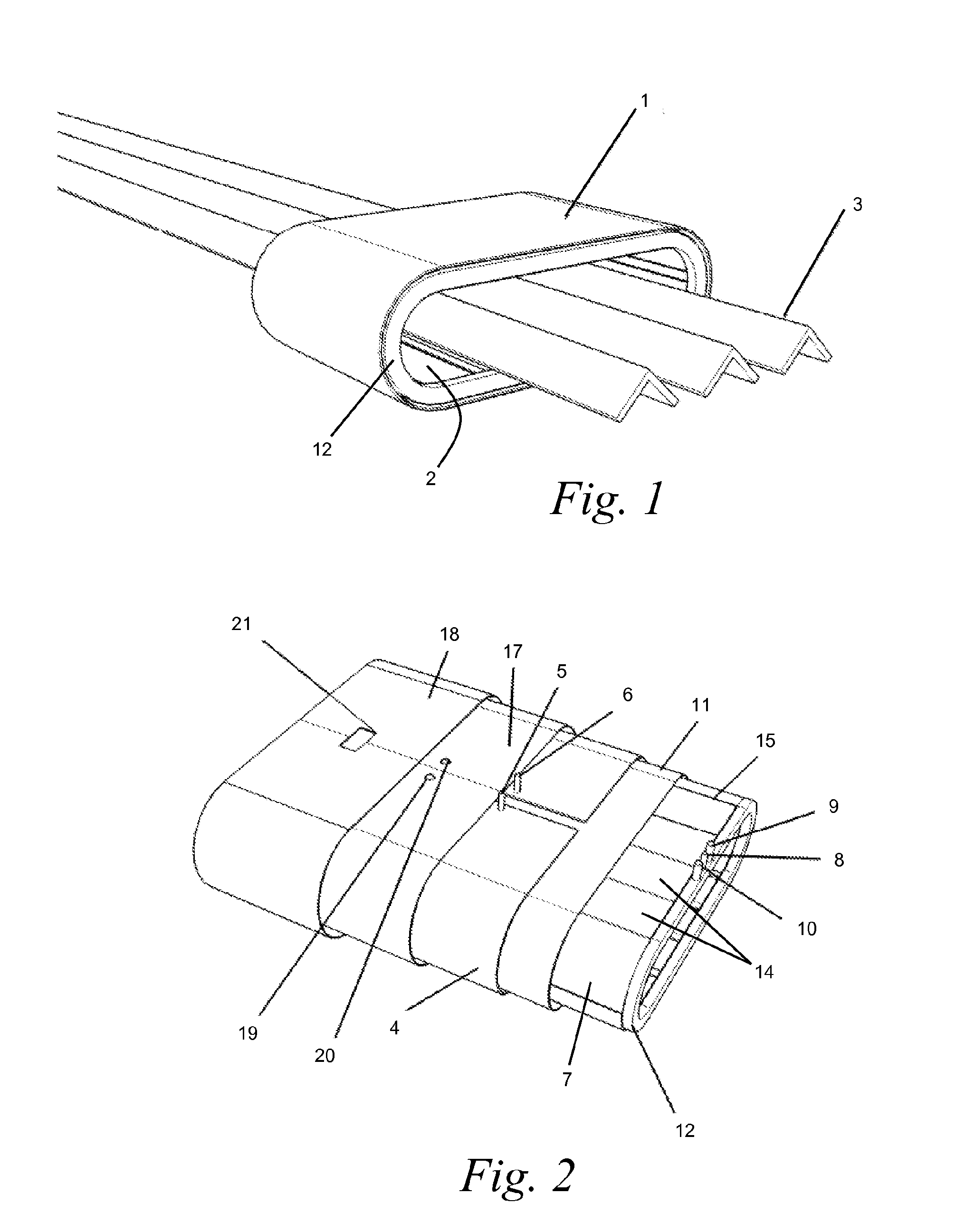 Method and device for the plasma treatment of running metal substrates