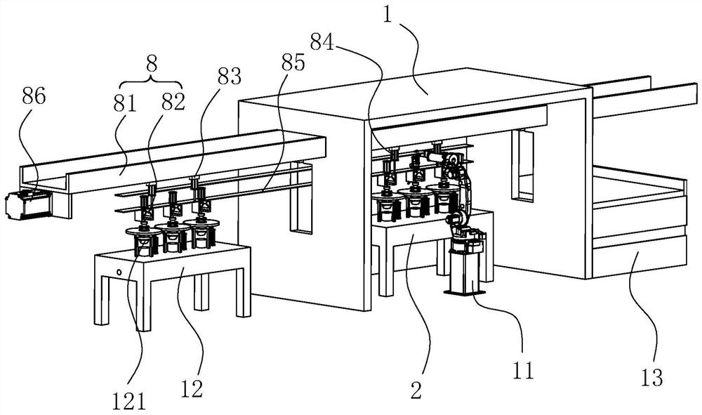 Surface spraying device and spraying method of an automobile brake disc