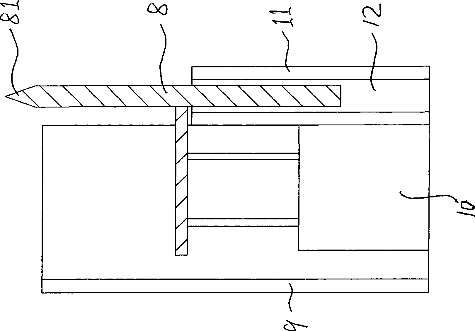 Plot movement device and special cutter maintaining undisturbed soil free from loss, and method for plot movement using device