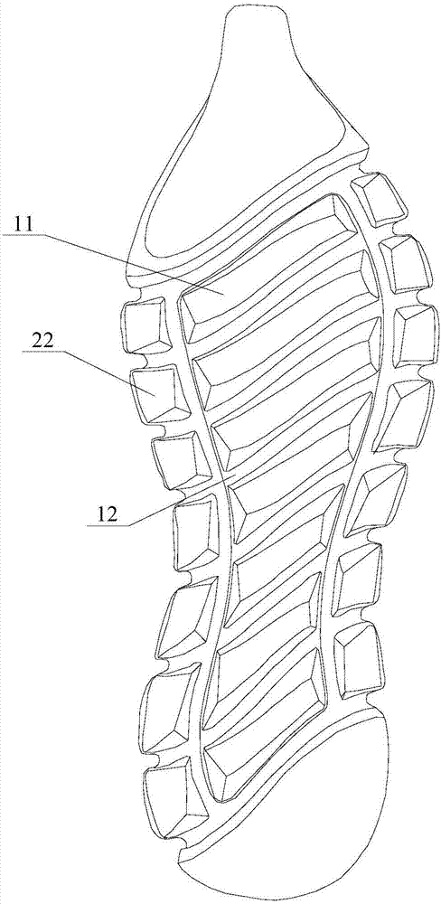 A sports shoe and its mortise and tenon structure sole