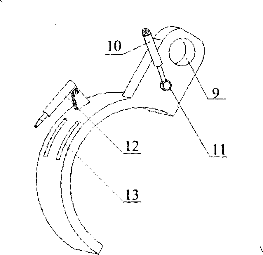 Deep water flange automatic connection nut aligning and screwing device