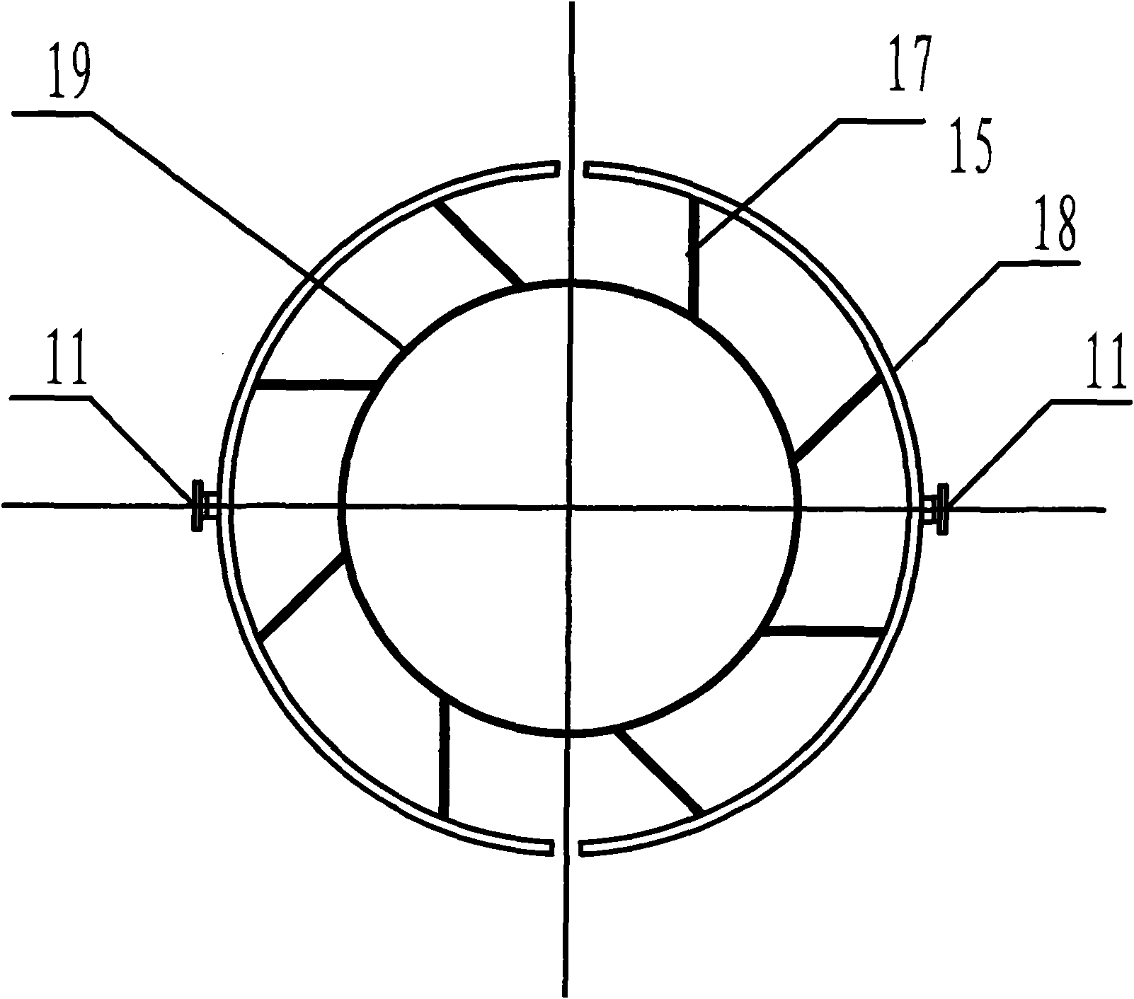 Fluidized bed reactor and method for synthesizing methyl chlorosilane by using same