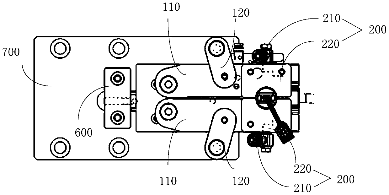 Steering gear wire harness oiling mechanism and oiling device