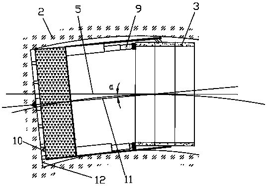 Fixing device and construction method for controlling floating of shield tunnel segments