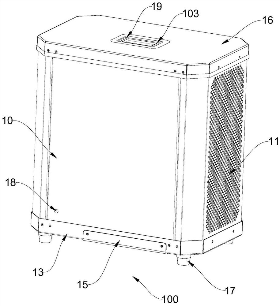 Plasma fire-fighting smoke-removing device and smoke-removing life-saving method thereof