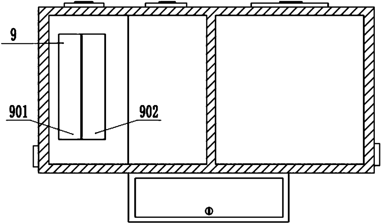 Waste battery recycling treatment device