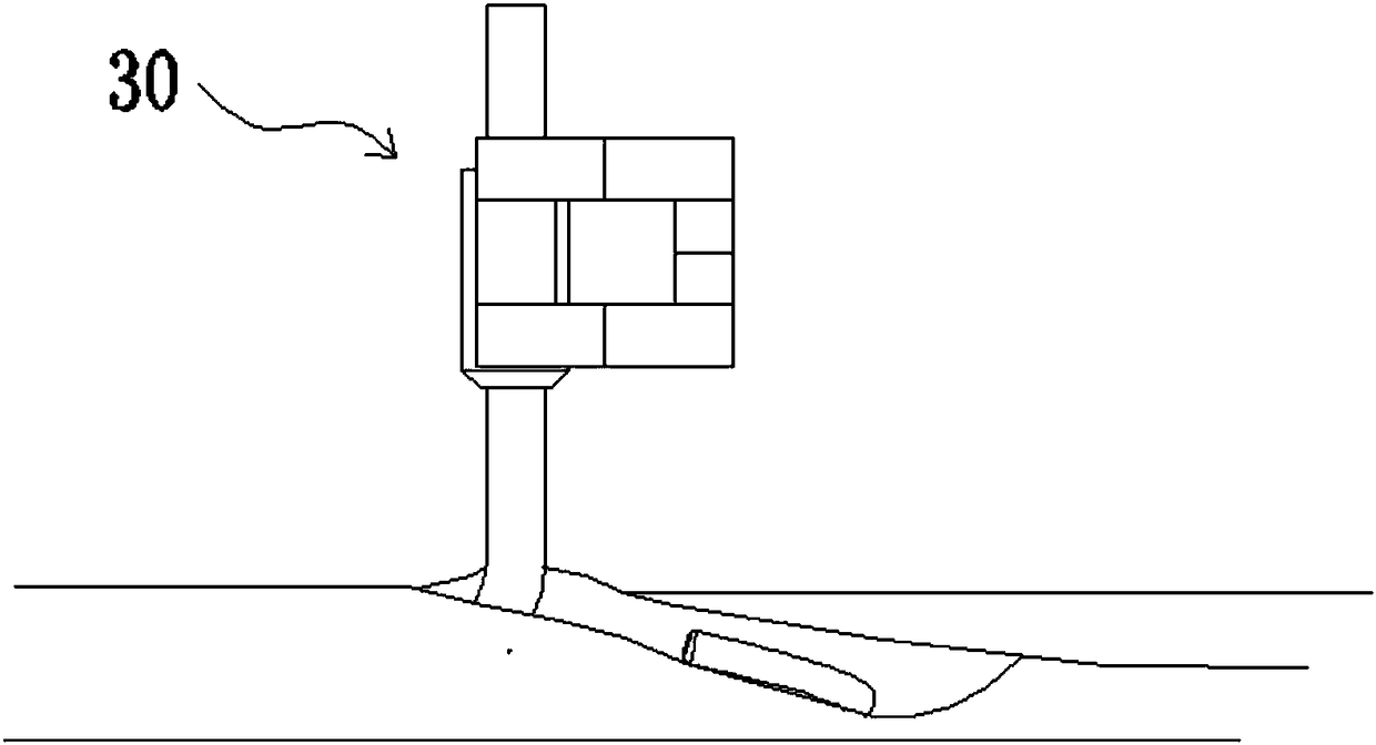 Production process and production device of unclosed coating type rubber pipe