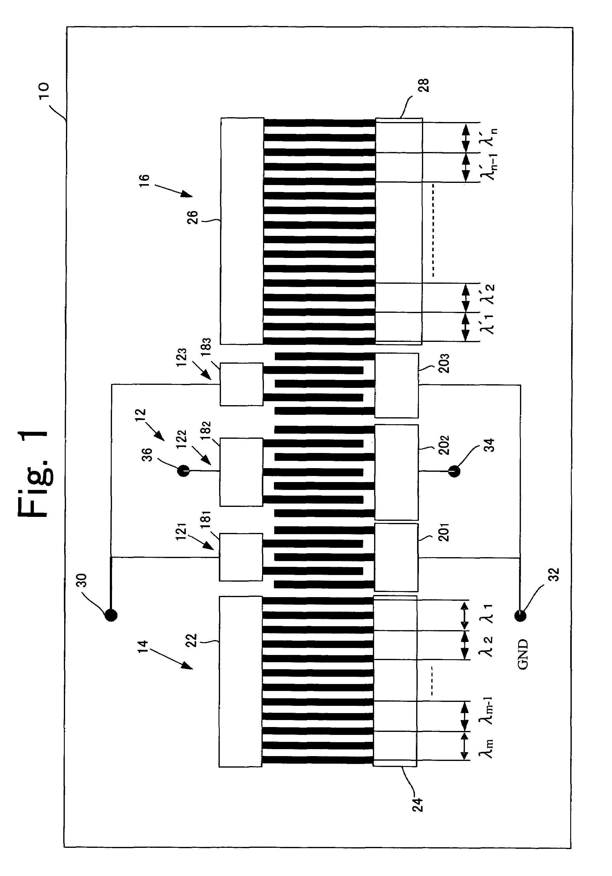 Surface acoustic wave device with reflection electrodes having pitches that vary