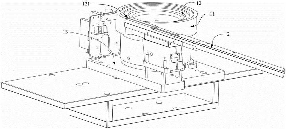 Automatic placement device and placement method