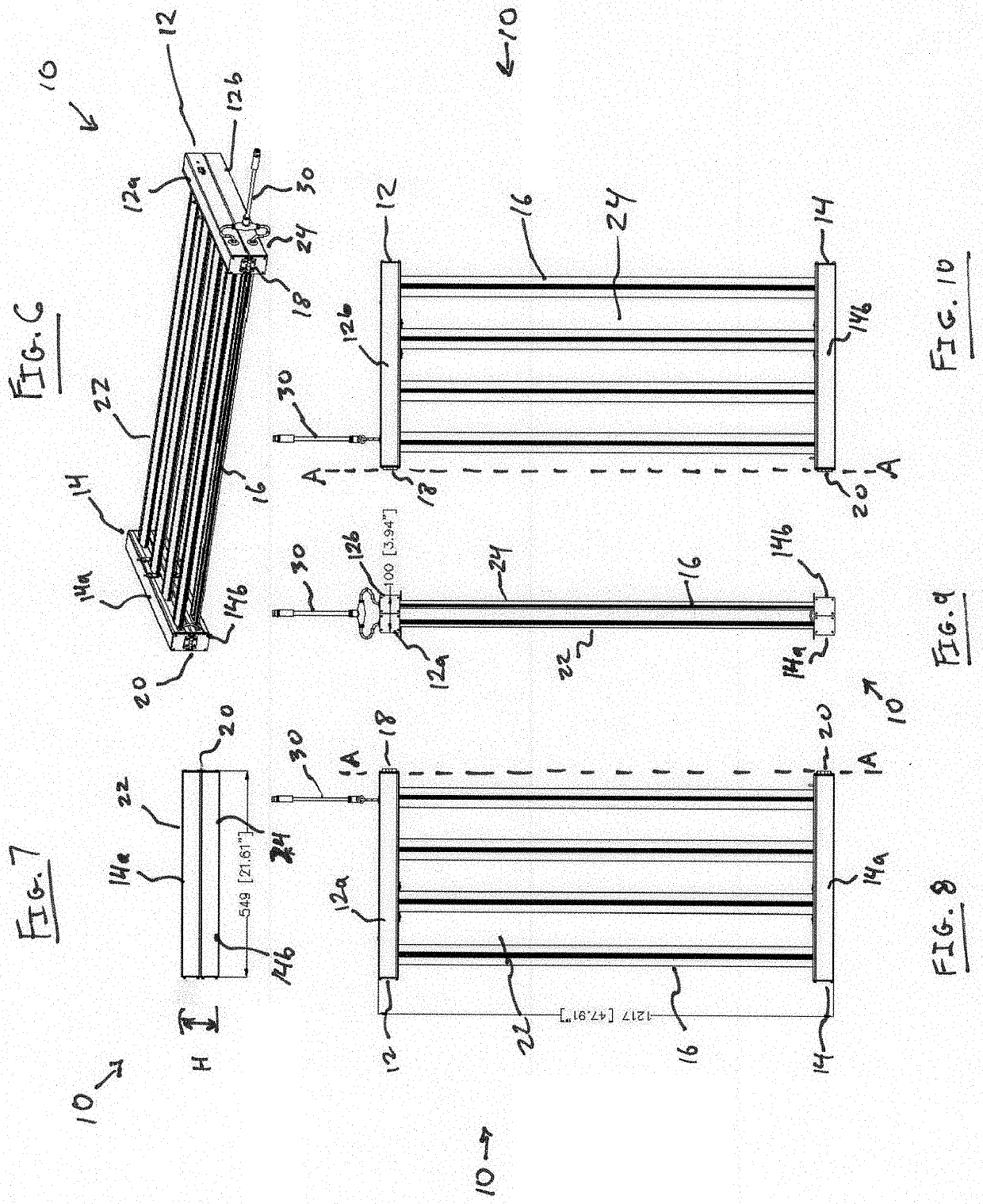 Foldable light fixture for indoor horticulture