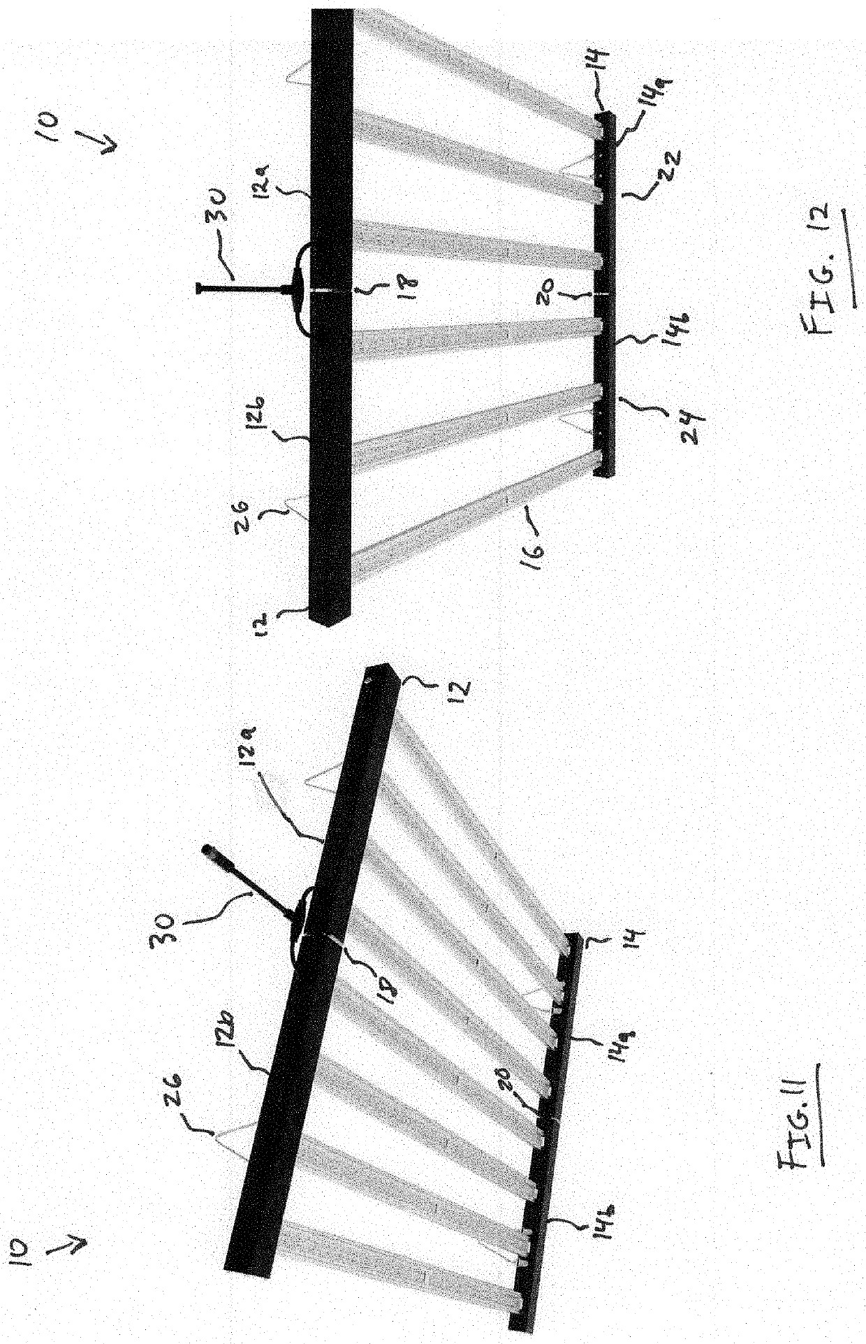 Foldable light fixture for indoor horticulture