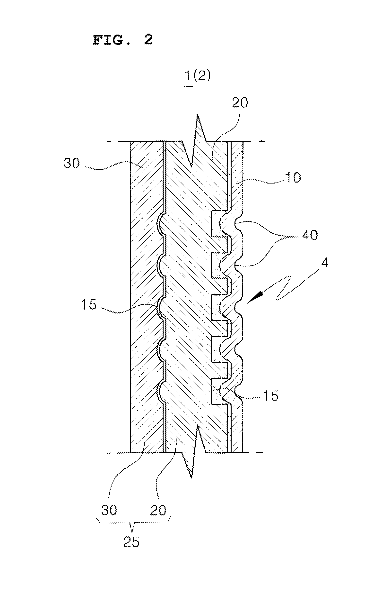 Straight-split pouch, method for manufacturing same, and device for manufacturing the pouch