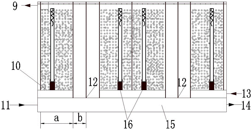 Micro-series-wound-internal circulating photoelectric catalysis oxidation wastewater treatment method