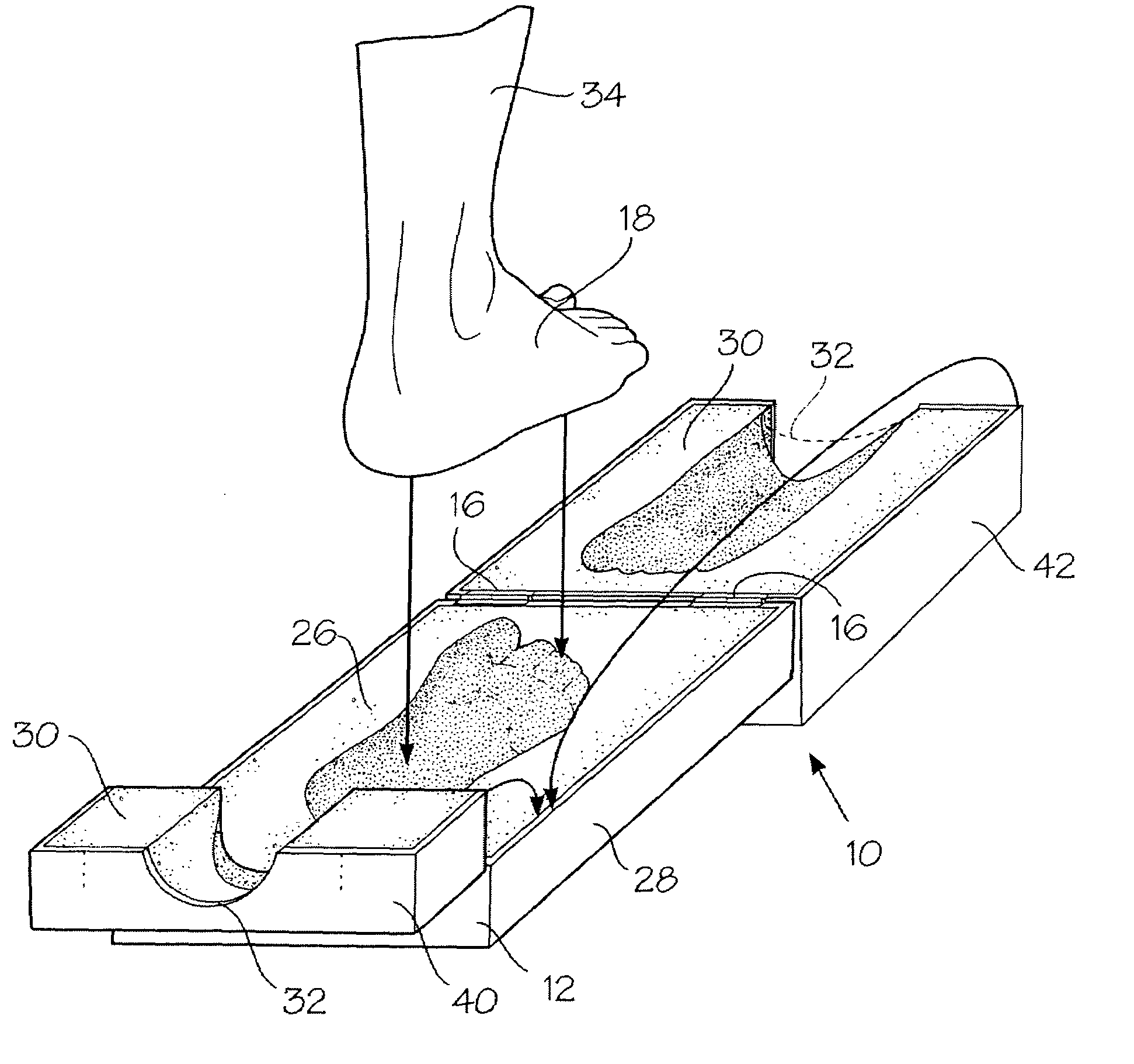 Apparatus and method for fitting shoes