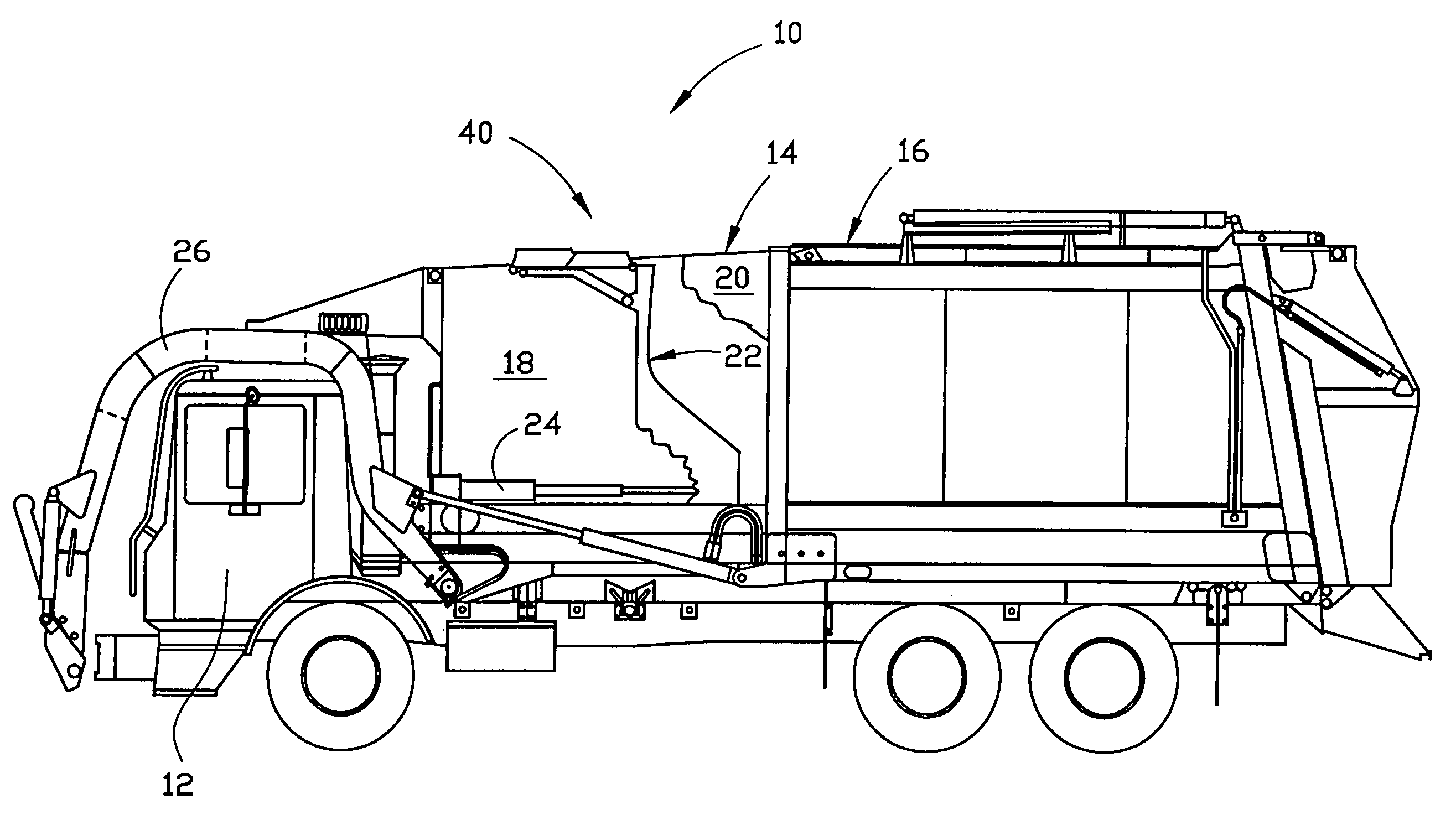 Spill shield for refuse collection vehicle