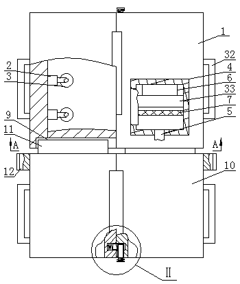 Energy-conservation and environmental-protection oil transmission pipe paint brushing device