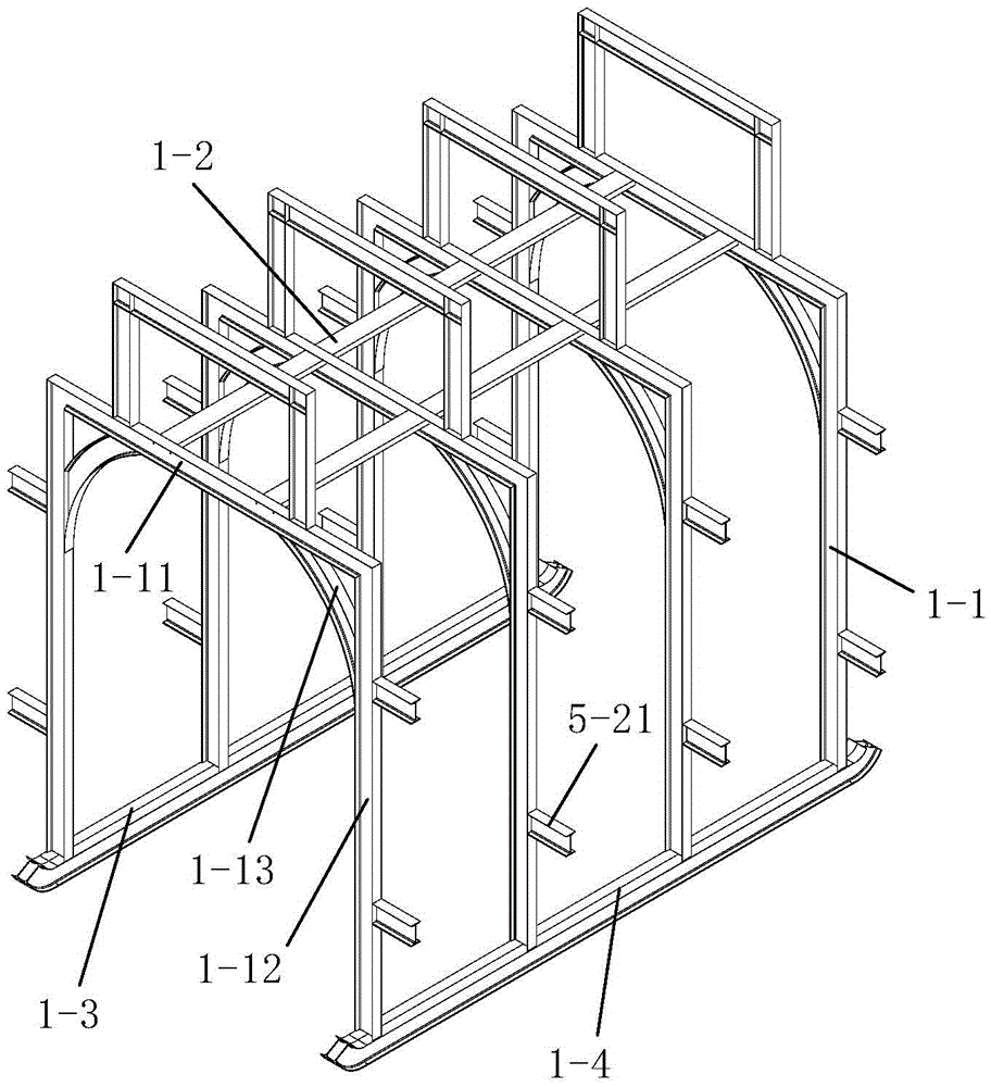 Airbag type inner framework form traveler and primary tunnel supporting shotcrete construction method