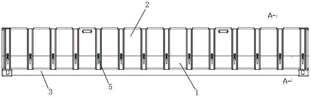 PE foaming one-time forming large-scale rotational molding packaging box and its manufacturing process