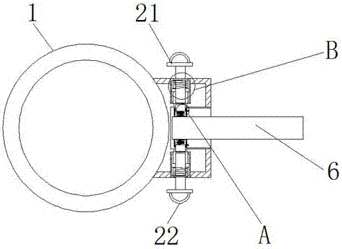 Bearing clamping device facilitating replacement of bearings with different sizes
