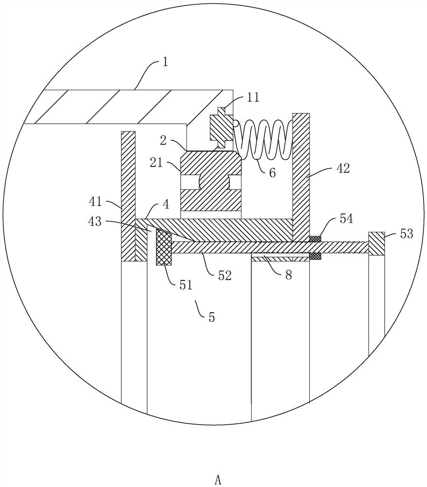 A micro damage detection dust isolation device