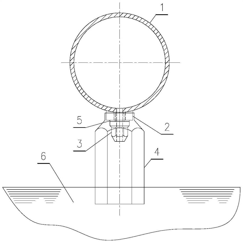 Liquid asphalt granulation nozzle with smoke sealing cover