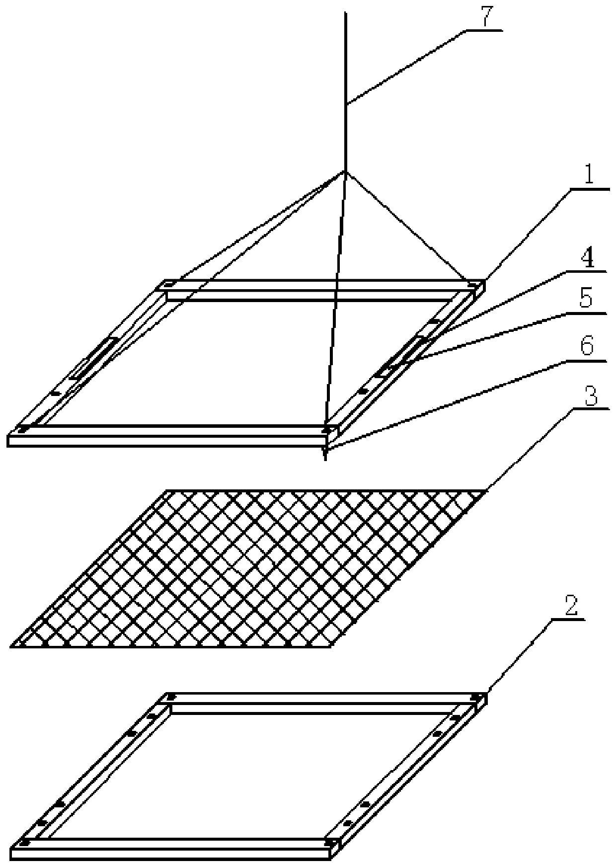 Device and method for collecting microplastics in surface water