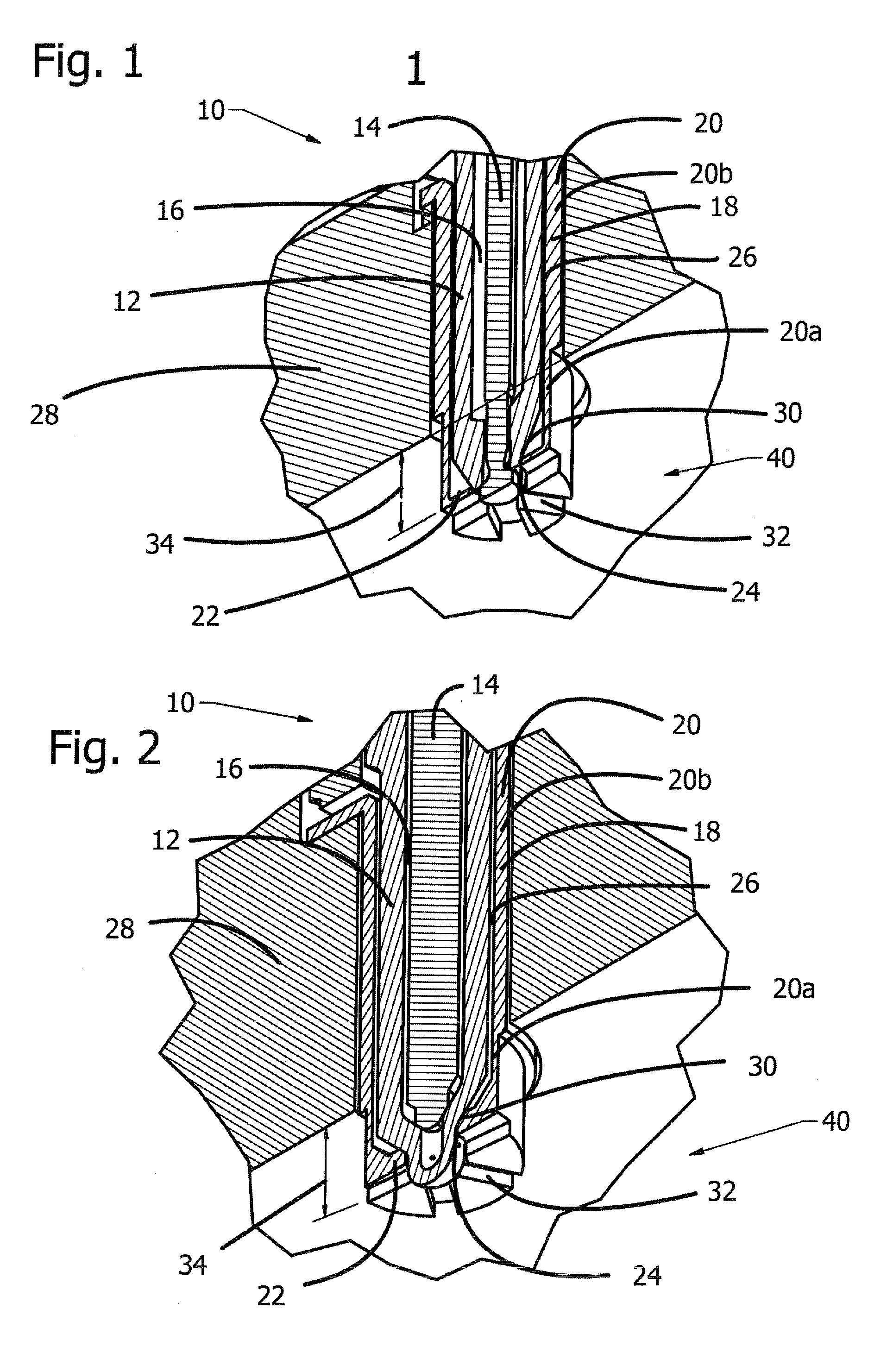 Arrangement and method for preventing carbon formation in spray guiding structures