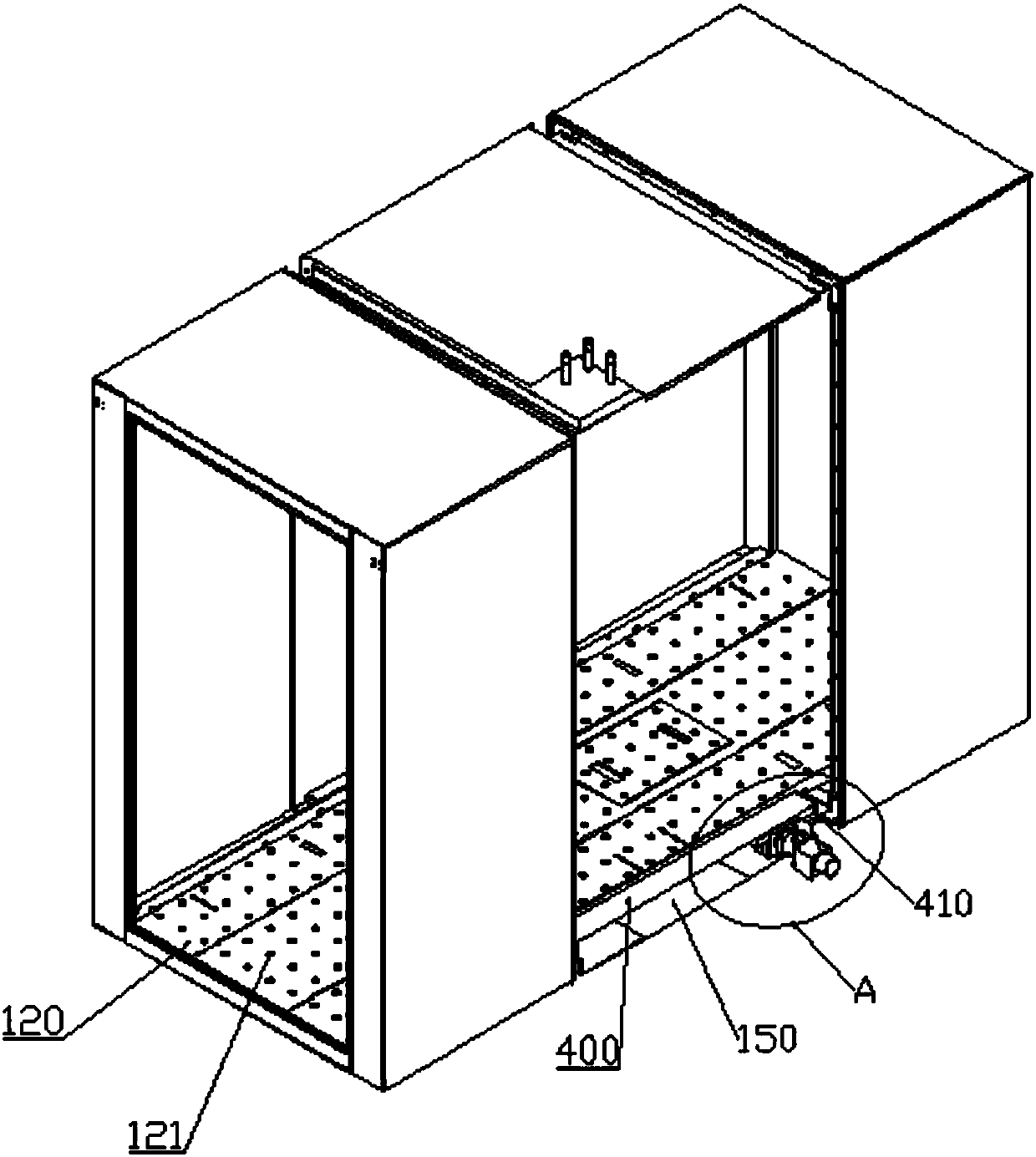 Water overflow device for cleaning equipment