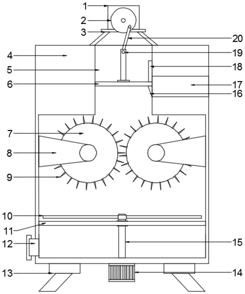 A crushing and crushing animal husbandry pasture processing device