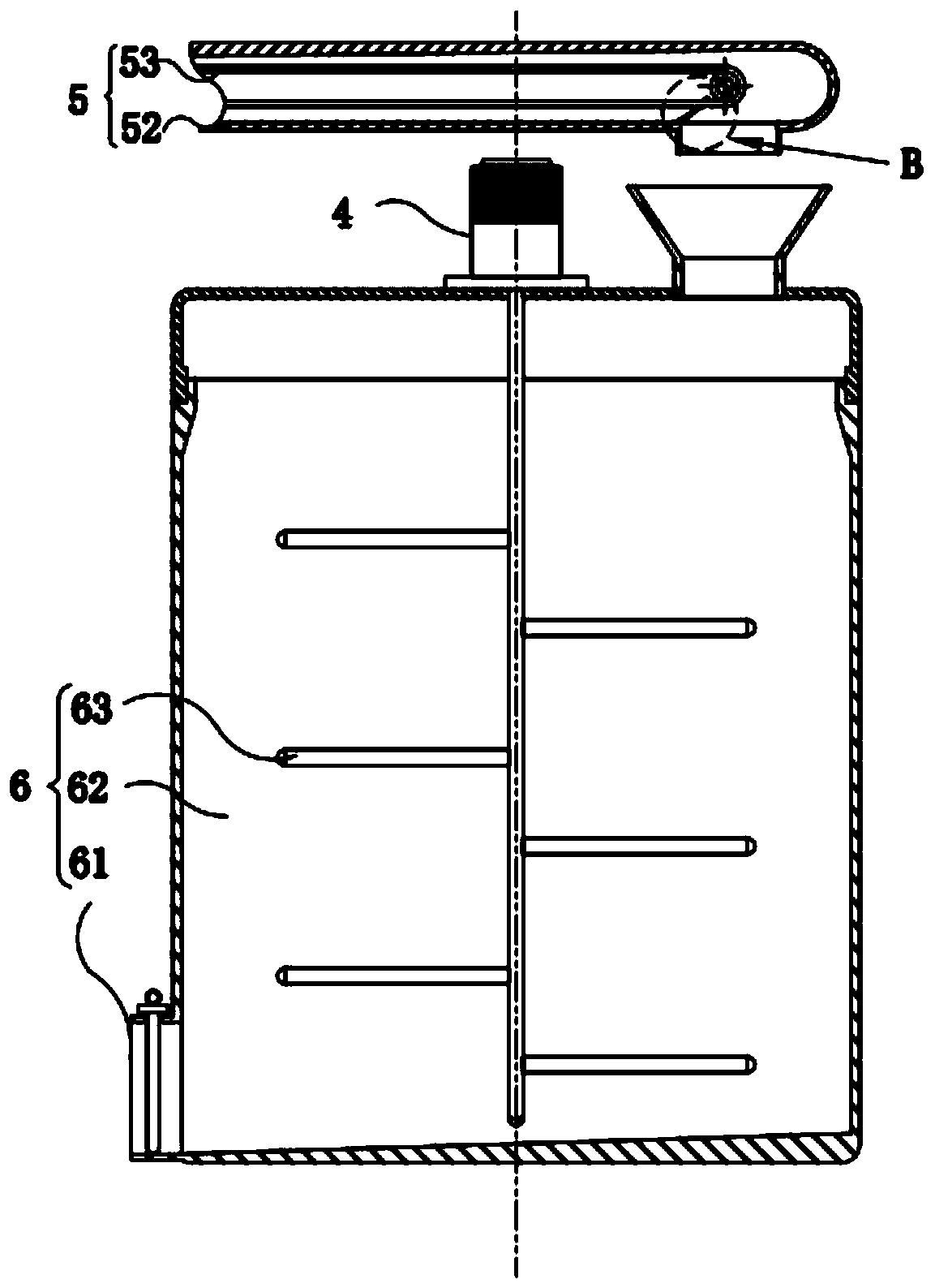 Crushing, cooking and fermenting integrated device for soy sauce processing and production