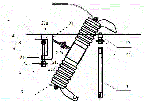 Line connector insulation separator plate