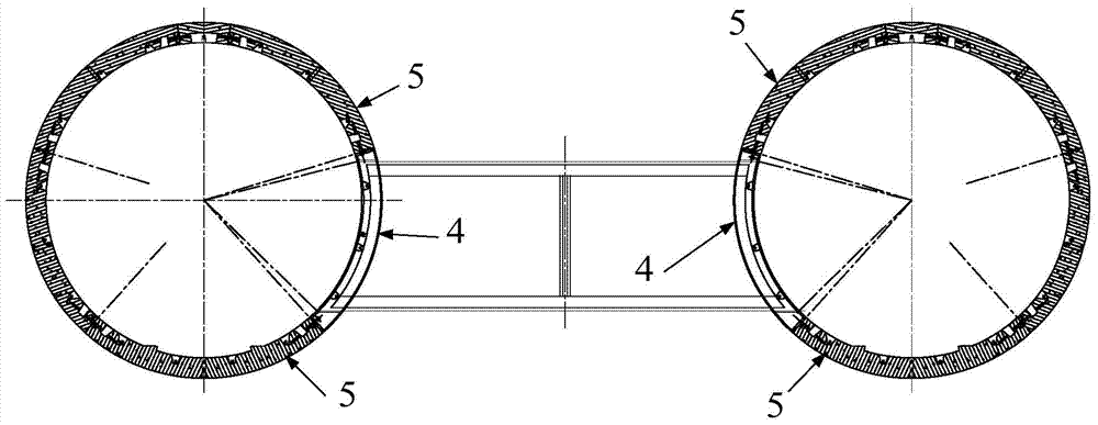 Lining connecting structure applicable to jacking pipe for implementing connection passage
