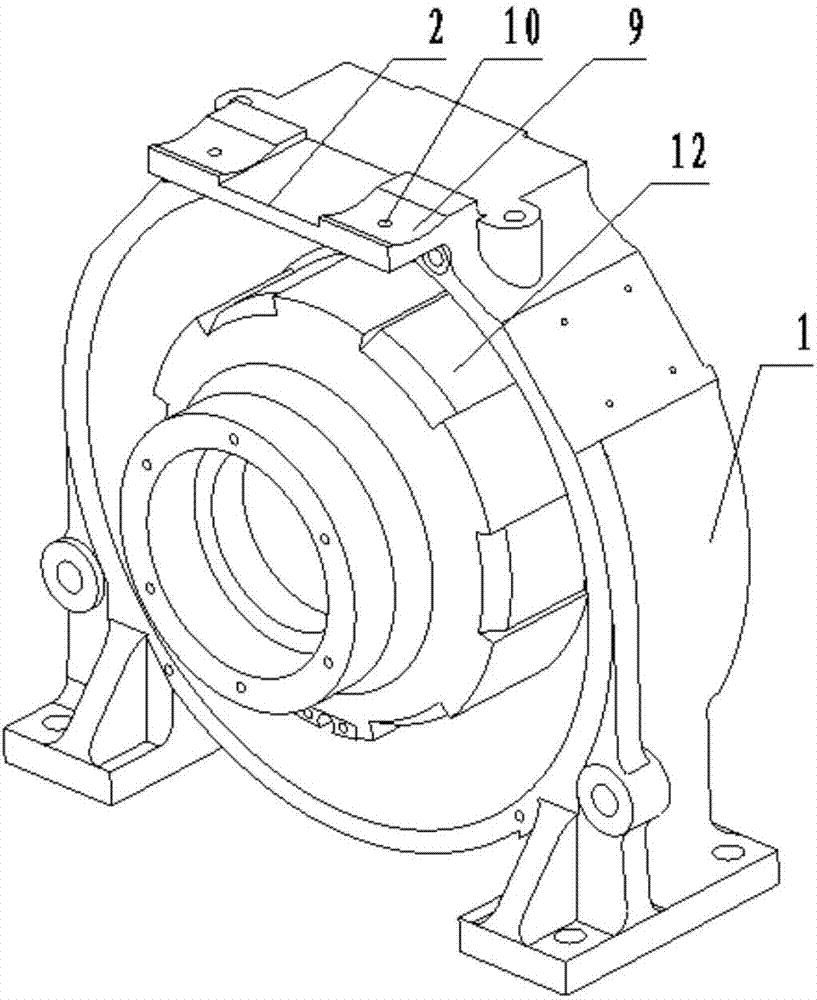 Elevator traction machine and method for improving comprehensive performance thereof