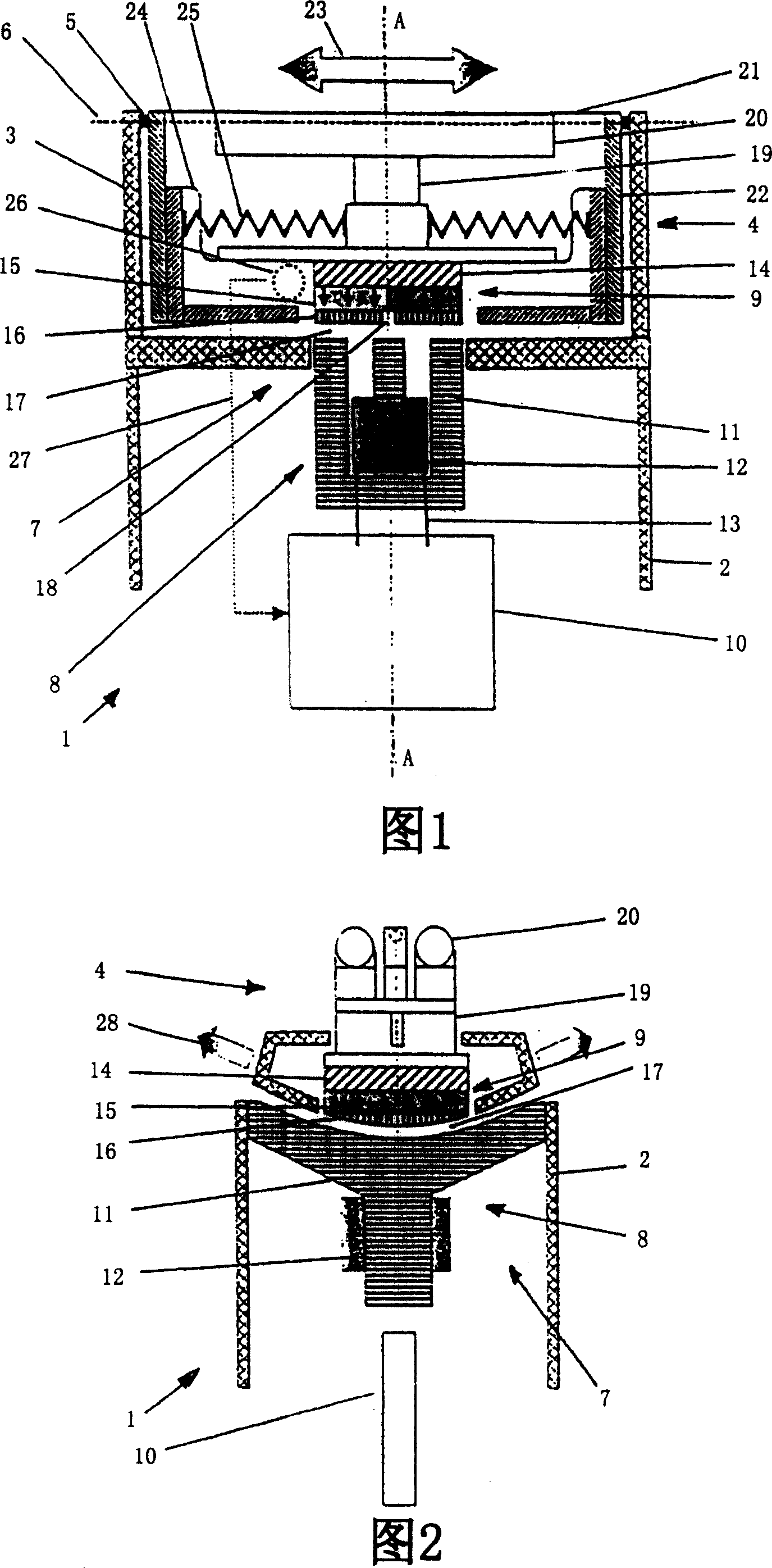 Electric shaving appliance comprising a pivotable shaving head