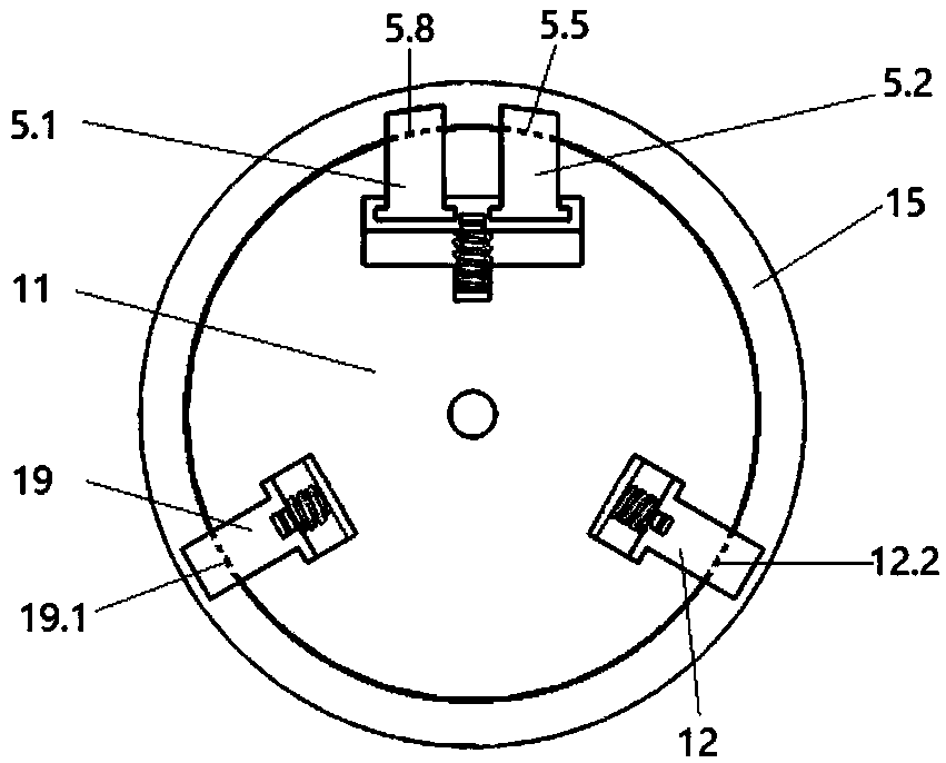 Automatic dislocation forming method of rubber hair ring