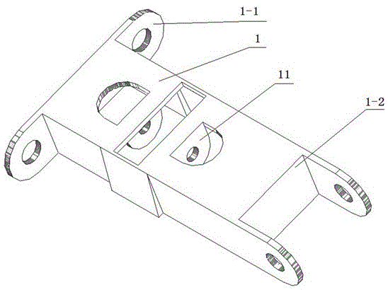 A connection device between drag chain and tire mold in latex production line