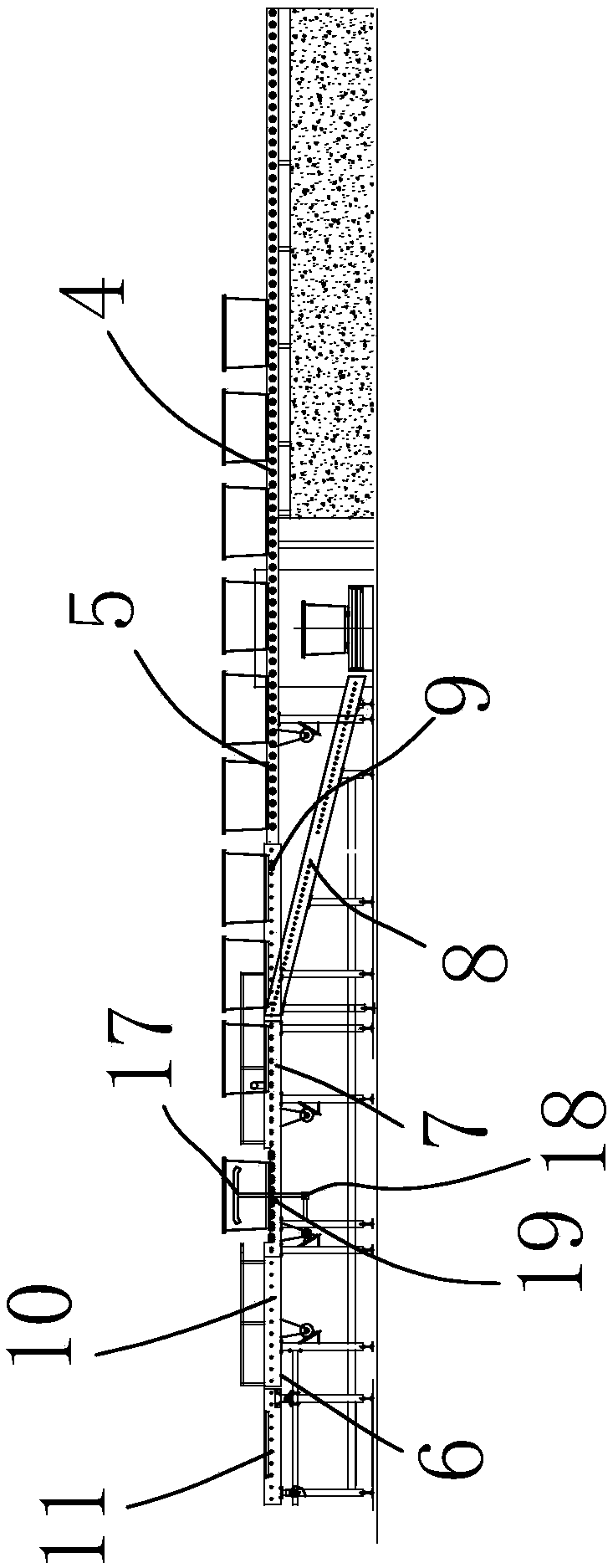 Automatic conveying and rapping system for medical waste treatment