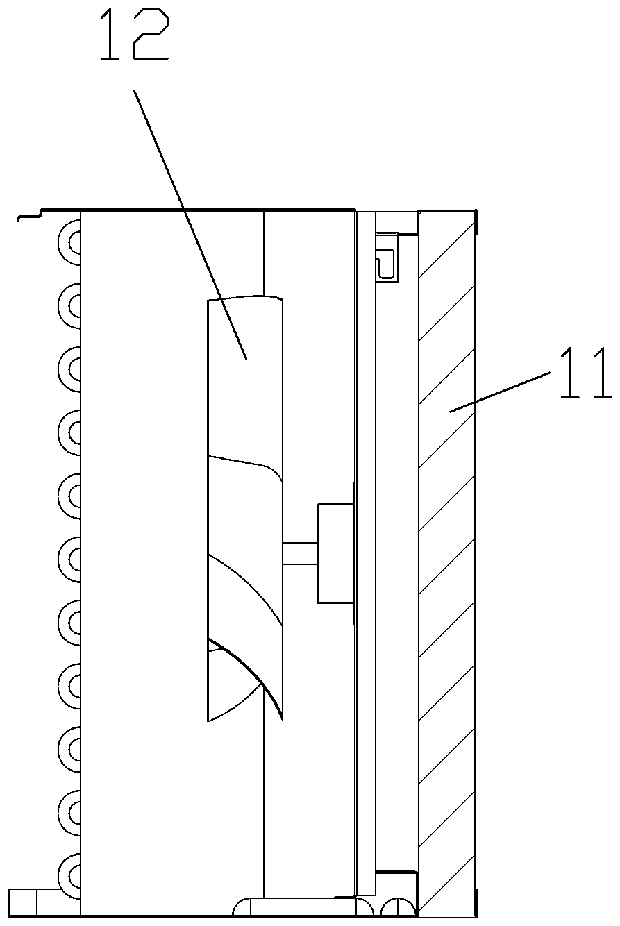 Fan fixing structure in outer machine for conveying refrigerants