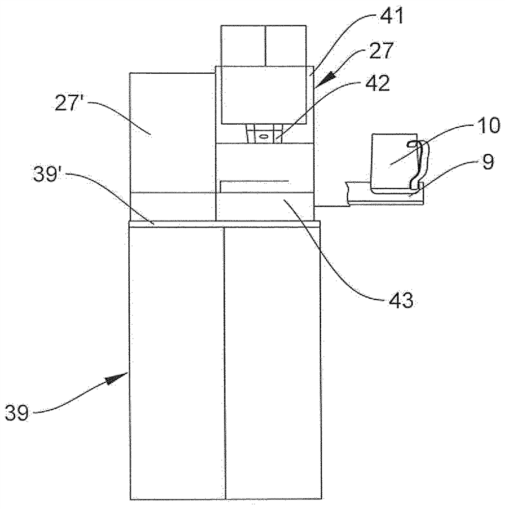 Method and device for preparing a beverage, preferably milk froth or hot milk