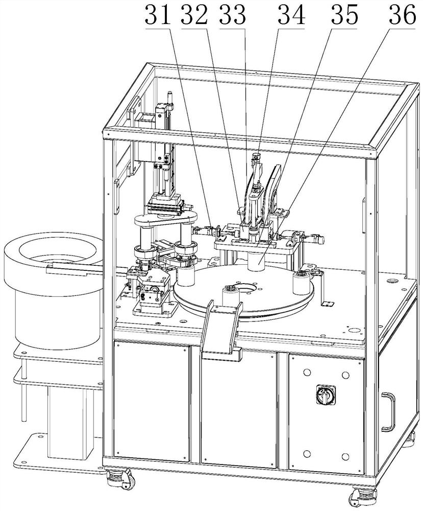 A device for automatic assembly of prestressed clips and rings